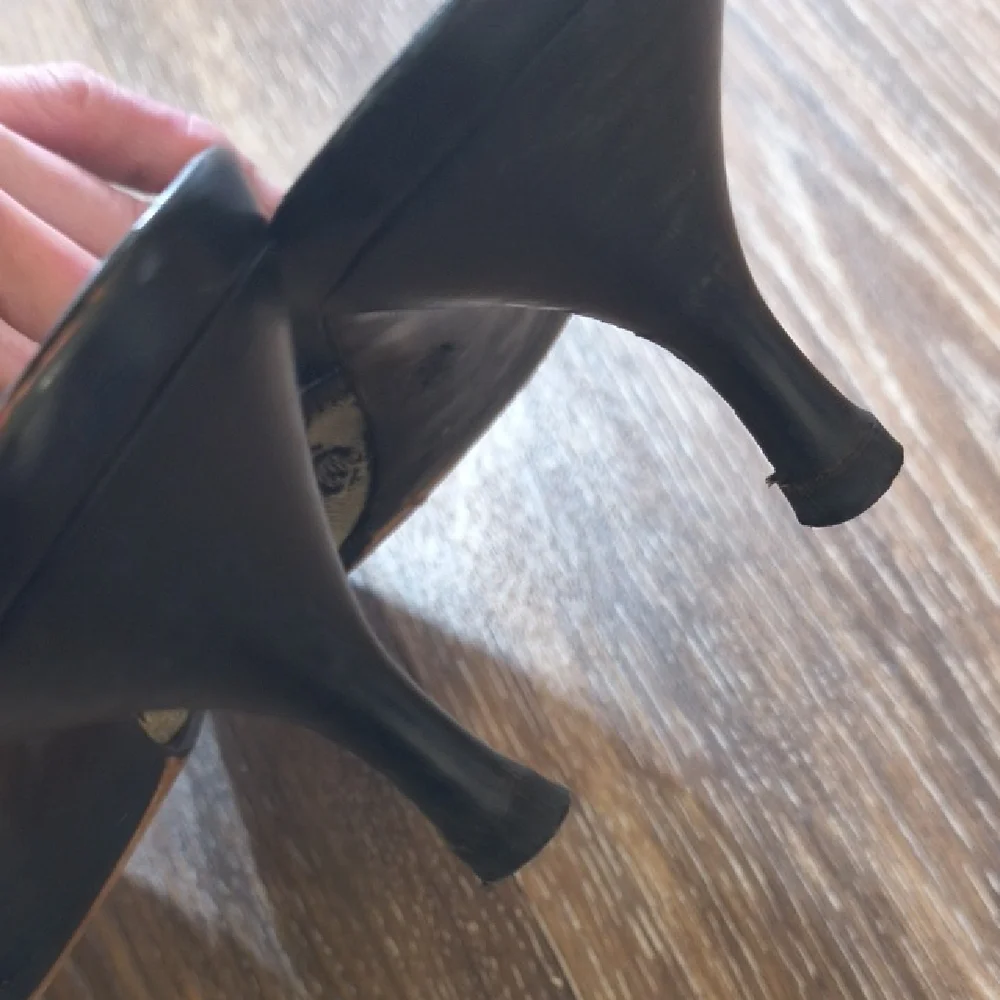 Gucci - Vintage Monogram Printed Mules - Size 9B - Excellent Price Limited Time - Picture 15 of 17